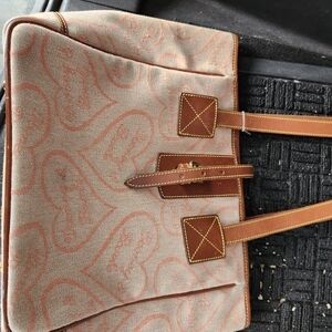 Signature Dooney and Brouke